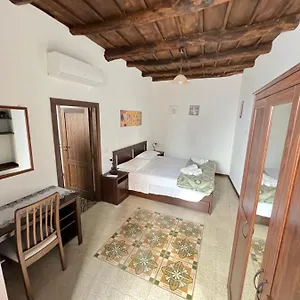  Apartment Osterio